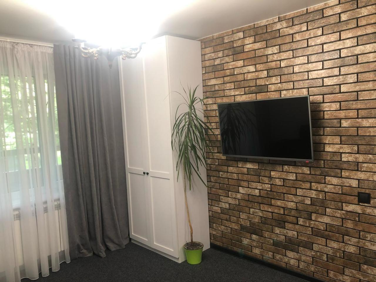 Mini Hotel Vesna Dnipro Exteriör bild